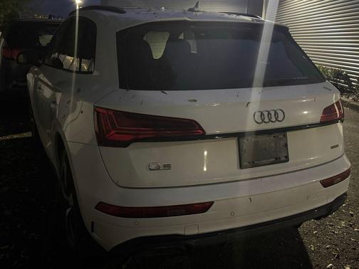 2022 Audi Q5 45 S line Premium Plus