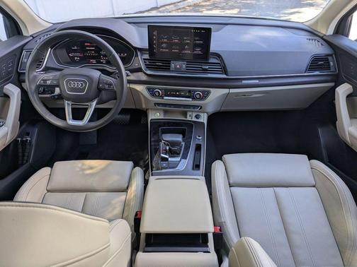 2022 Audi Q5 45 S line quattro Premium