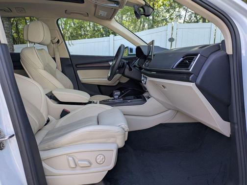 2022 Audi Q5 45 S line quattro Premium