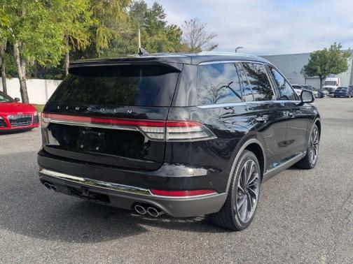Infinite Black Metallic 2022 Lincoln Aviator Reserve AWD