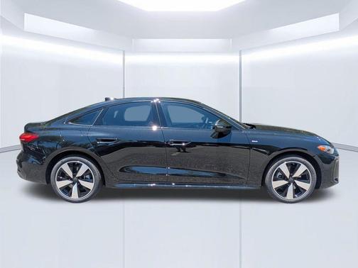Mythos Black Metallic 2026 Audi A5