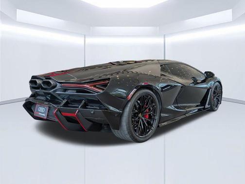 2024 Lamborghini Revuelto Base