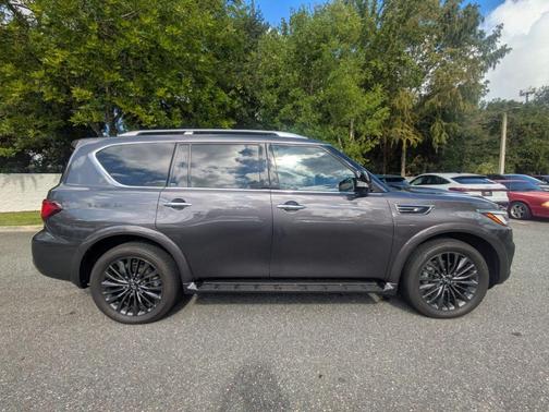 Anthracite Gray 2023 INFINITI QX80