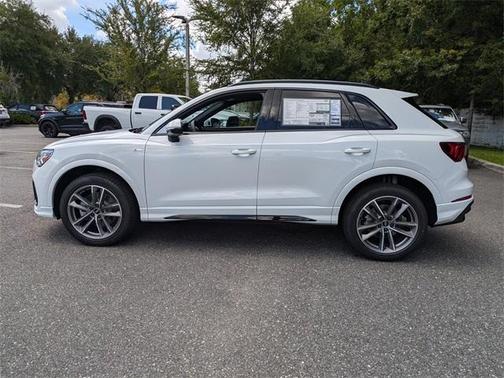 2025 Audi Q3 45 S line Premium