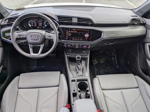 2025 Audi Q3 45 S line Premium