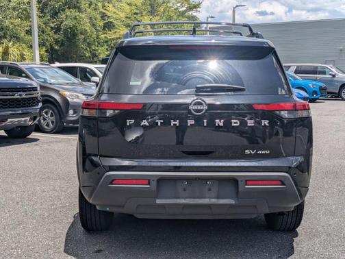 Super Black 2022 Nissan Pathfinder SV