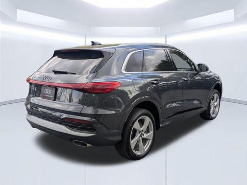 2026 Audi Q5 PLUS