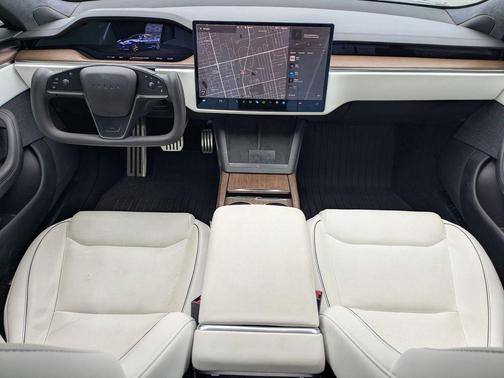 2021 Tesla Model S Plaid