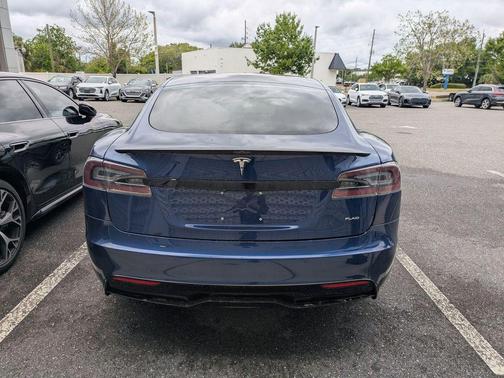 2021 Tesla Model S Plaid