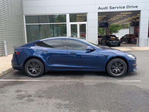 2021 Tesla Model S Plaid