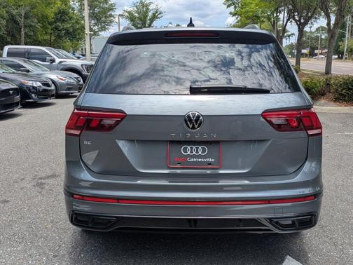 Platinum Gray Metallic 2023 Volkswagen Tiguan 2.0T SE R-Line Black