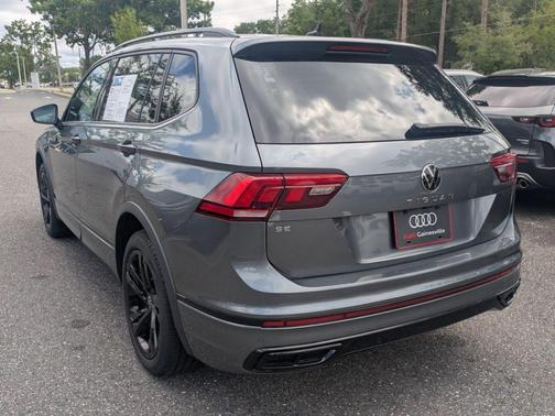 Platinum Gray Metallic 2023 Volkswagen Tiguan 2.0T SE R-Line Black