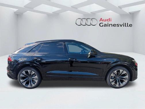 Mythos Black Metallic 2027 Audi Q8 55 PLUS