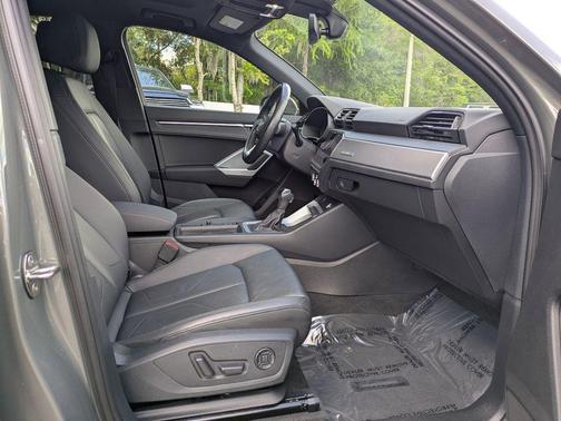 2022 Audi Q3 40 Premium