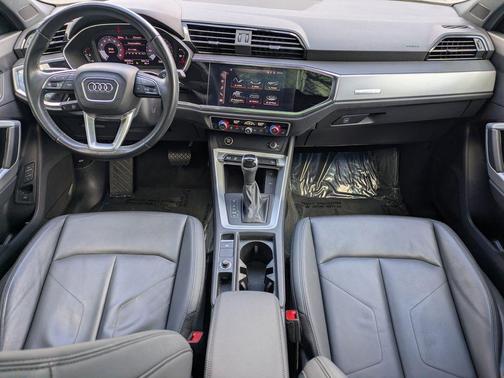 2022 Audi Q3 40 Premium