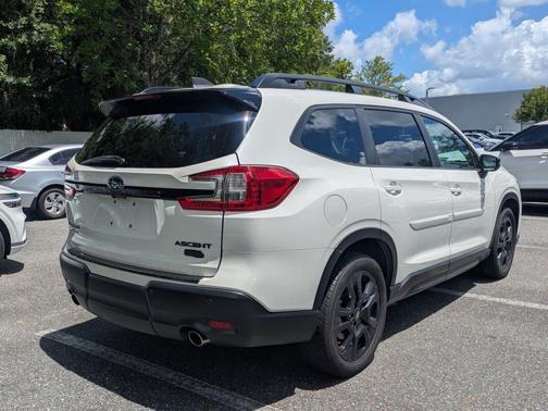 Crystal White Pearl 2023 Subaru Ascent Onyx Edition