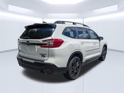 Crystal White Pearl 2023 Subaru Ascent Onyx Edition