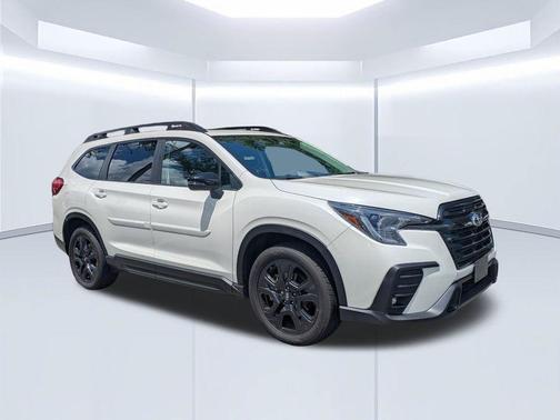 Crystal White Pearl 2023 Subaru Ascent Onyx Edition