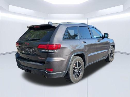 Granite Crystal Clearcoat Metallic 2020 Jeep Grand Cherokee Trailhawk