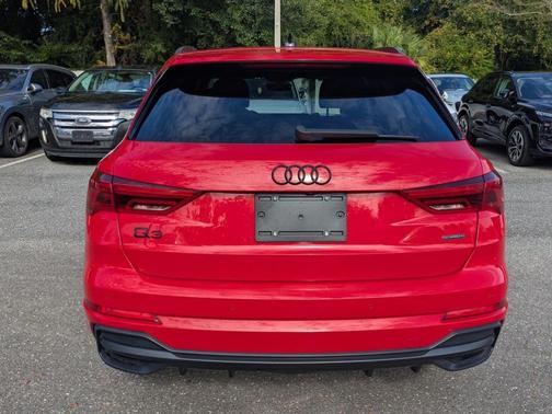 Tango Red Metallic 2021 Audi Q3 45 S line Premium