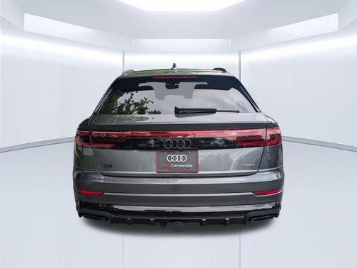 Daytona Gray Pearl 2026 Audi Q8 55 Premium