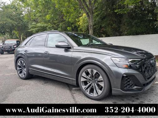 Daytona Gray Pearl 2026 Audi Q8 55 Premium