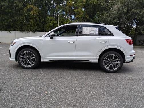 2025 Audi Q3 45 S line Premium