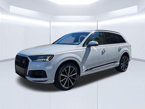 Glacier White Metallic 2023 Audi Q7 55 Premium Plus
