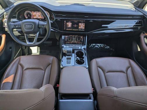 2023 Audi Q7 55 Premium Plus