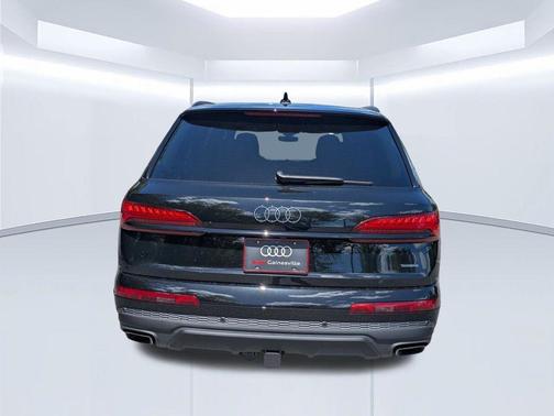 Mythos Black Metallic 2026 Audi Q7 55 Premium Plus