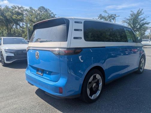 Cabana Blue Metallic - Candy White 2025 Volkswagen ID. Buzz Pro S