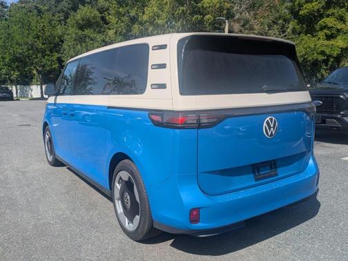Cabana Blue Metallic - Candy White 2025 Volkswagen ID. Buzz Pro S
