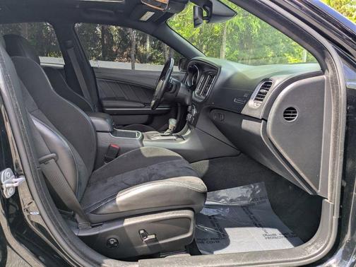 Pitch Black Clearcoat 2021 Dodge Charger GT