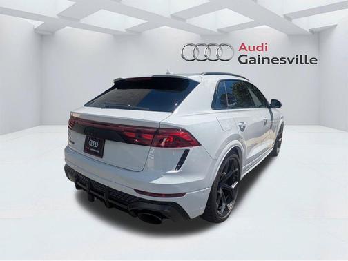 Glacier White Metallic 2026 Audi RS Q8 4.0T quattro