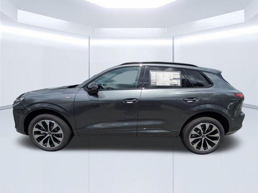 Daytona Gray Pearl 2026 Audi Q3 S line