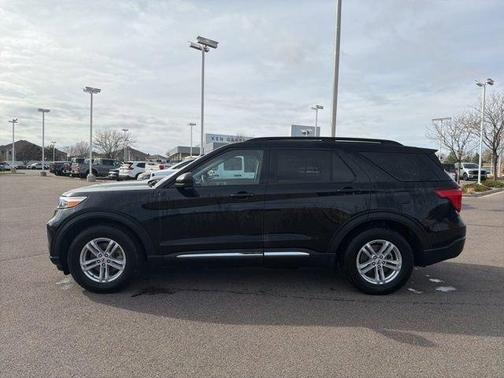 Black Metallic 2024 Ford Explorer XLT