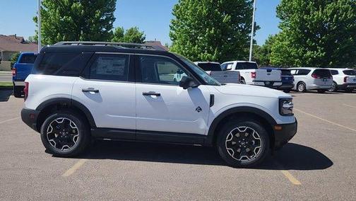 Oxford White 2026 Ford Bronco Sport Outer Banks
