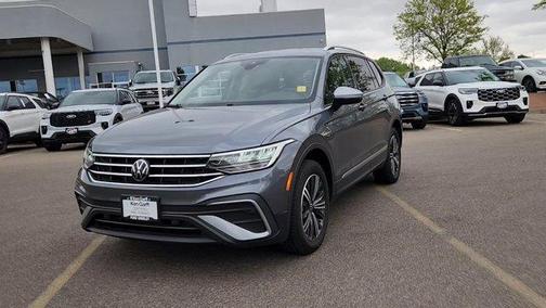 Platinum Gray Metallic 2024 Volkswagen Tiguan 2.0T Wolfsburg Edition