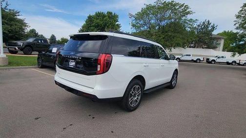 White Metallic 2025 Ford Expedition Active