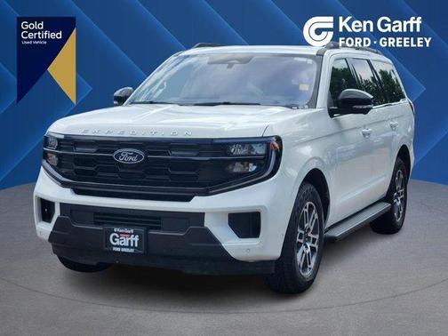 White Metallic 2025 Ford Expedition Active