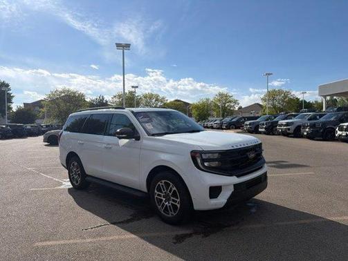 White Metallic 2025 Ford Expedition Active