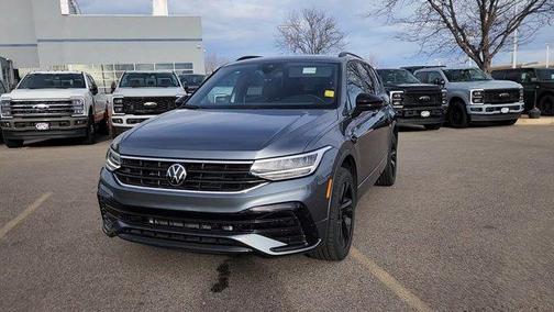 2024 Volkswagen Tiguan 2.0T SE R-Line Black