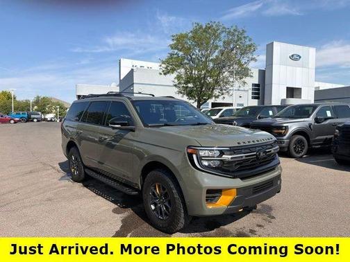 Green 2025 Ford Expedition Tremor
