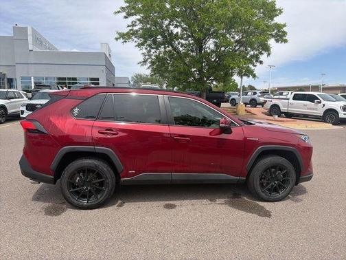 Pearl 2020 Toyota RAV4 Hybrid XLE