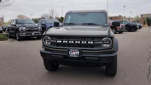 Carbonized Gray Metallic 2026 Ford Bronco Big Bend