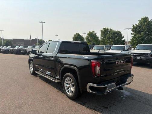 Onyx Black 2019 GMC Sierra 1500 SLT