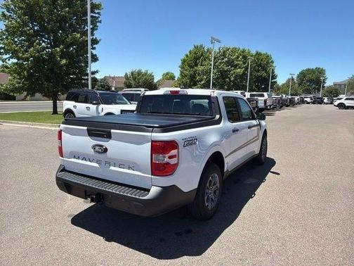 Oxford White 2025 Ford Maverick XLT