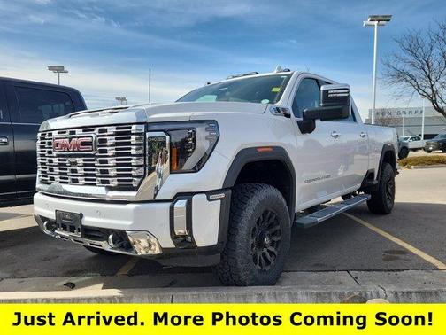 2024 GMC Sierra 2500 Denali