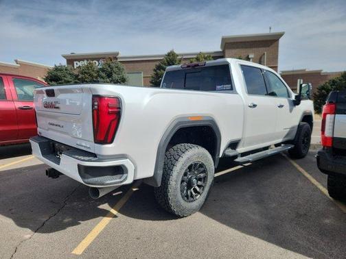 2024 GMC Sierra 2500 Denali