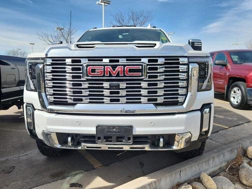 2024 GMC Sierra 2500 Denali